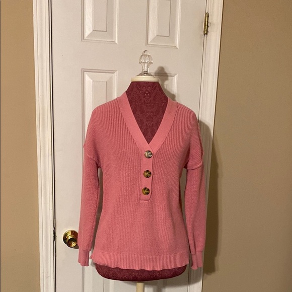 Women’s Rachel Zoe Size Medium Dusty Rose V-Neck 3‎ Button Up Pullover Sweater - Picture 1 of 6